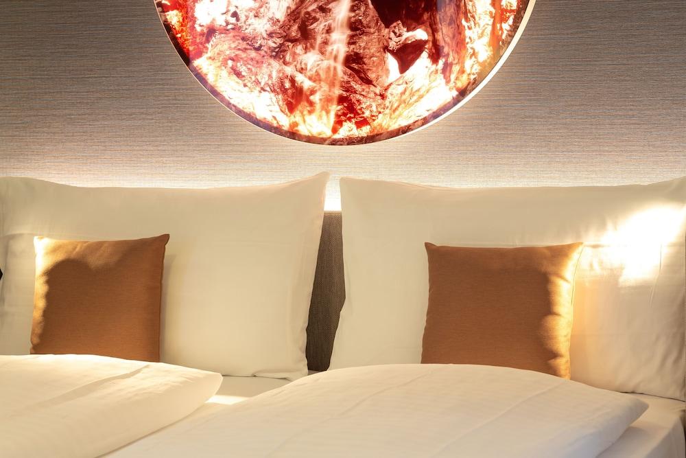 Cascada Boutique Hotel 4*