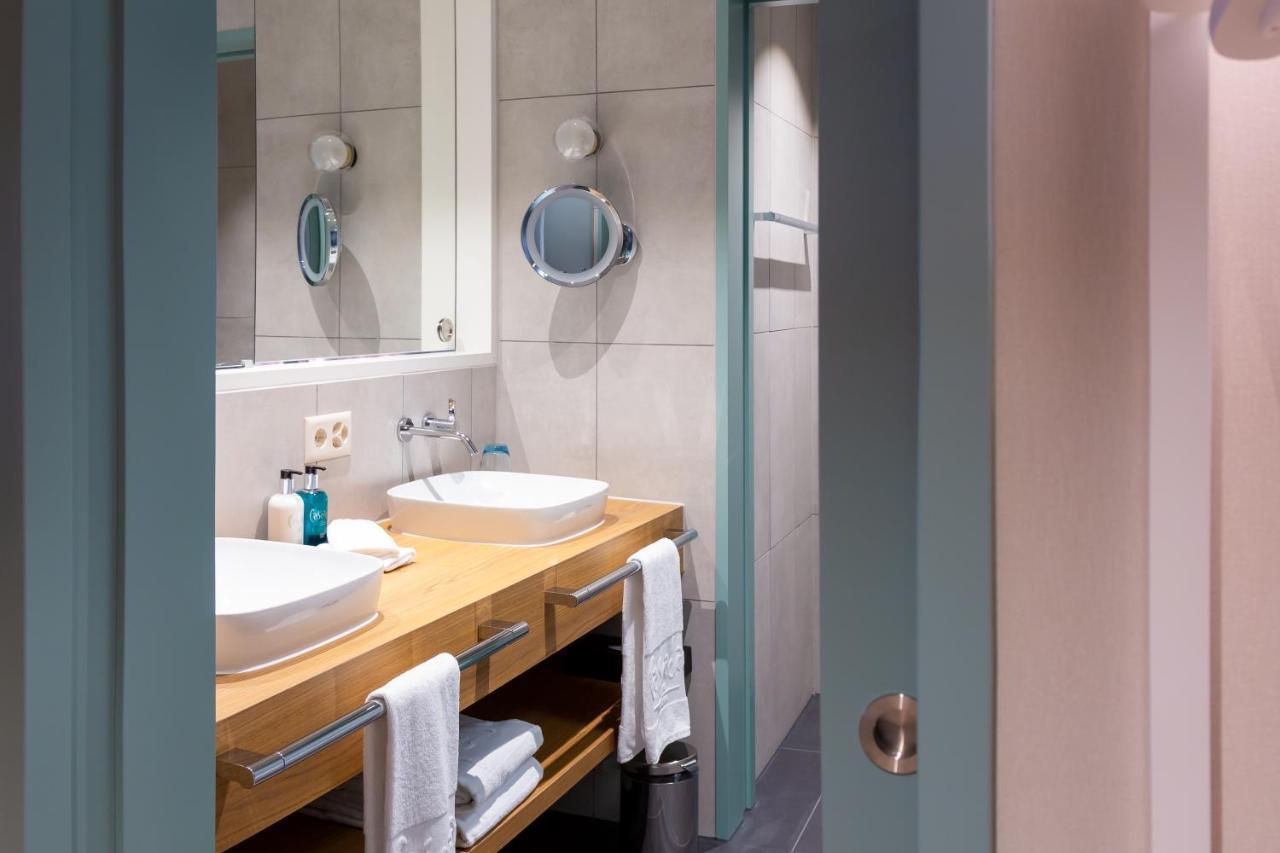 Cascada Boutique Hotel 4*